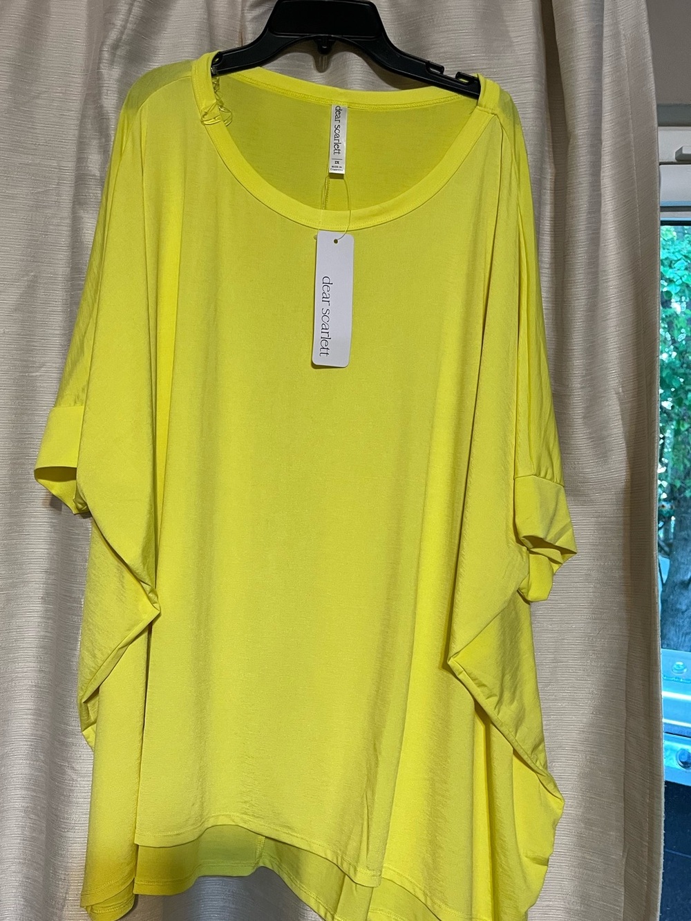 NWT 2X Dear Scarlett Neon Top!